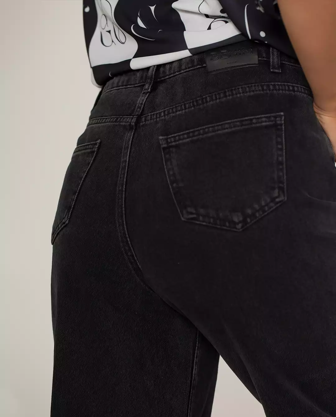 شلوار جین زنانه