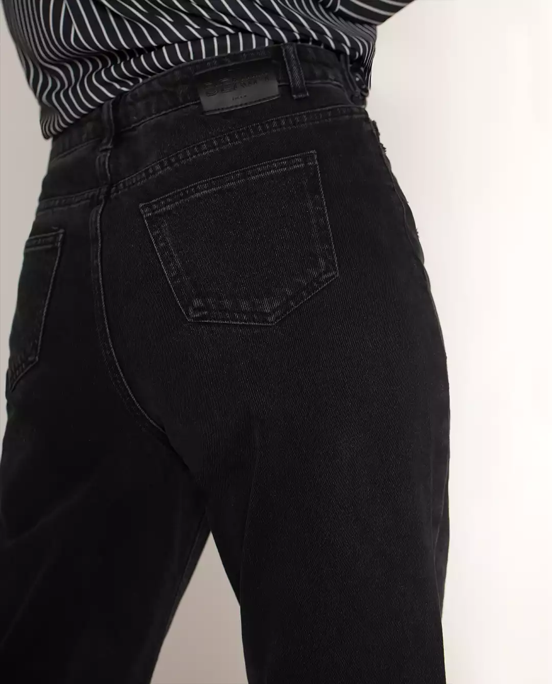 شلوار جین زنانه