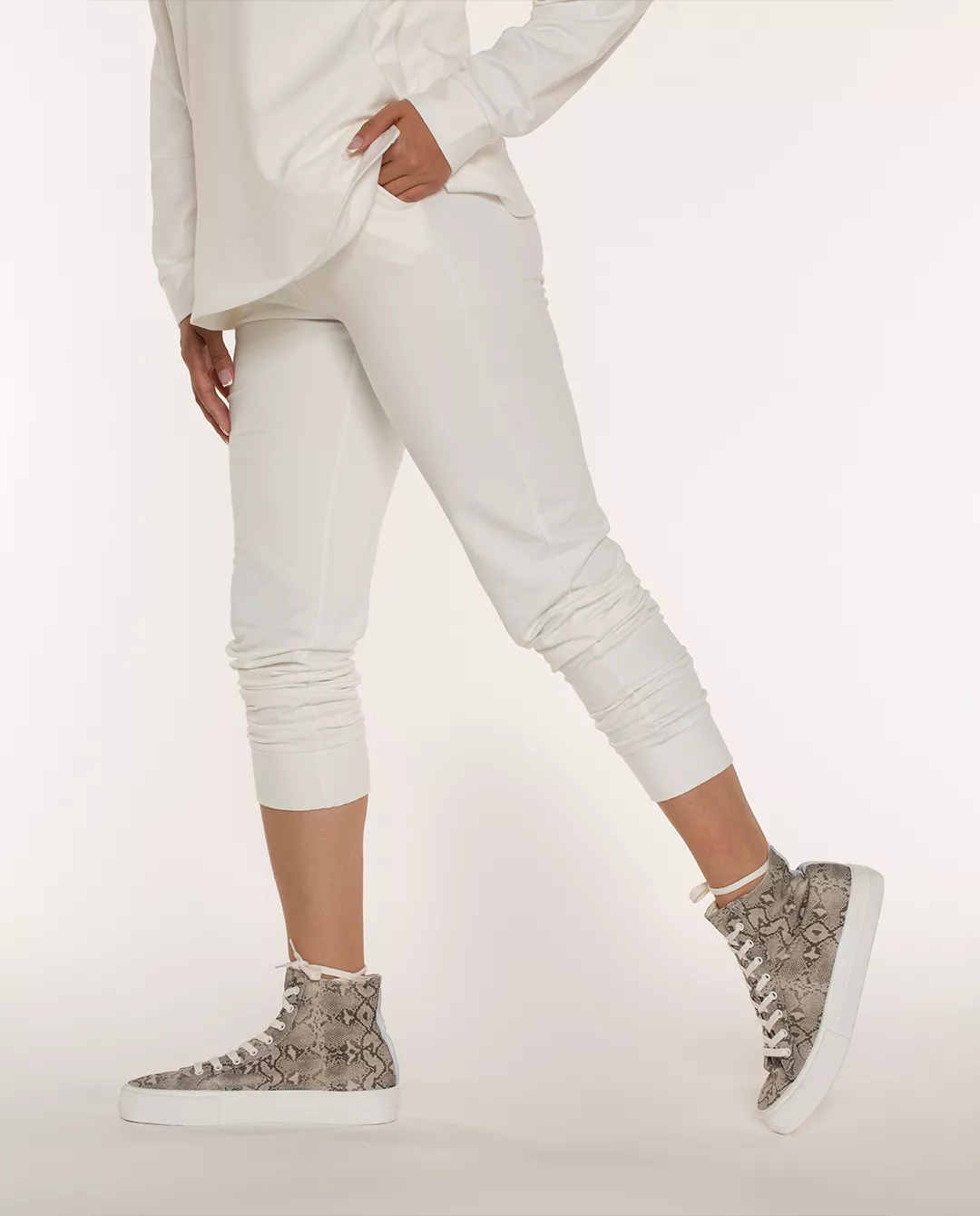 شلوار اسلش زنانه