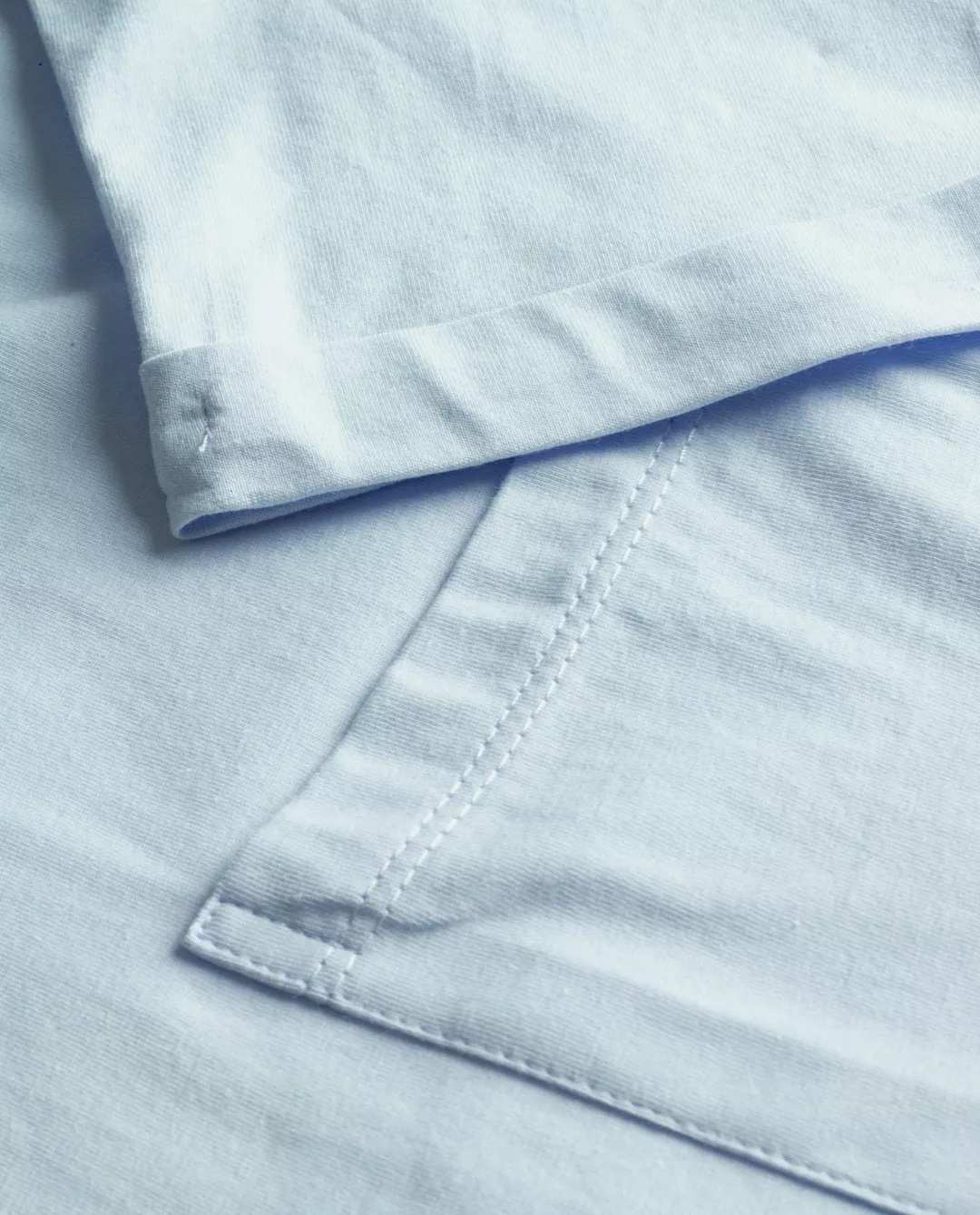 تی‌شرت زنانه