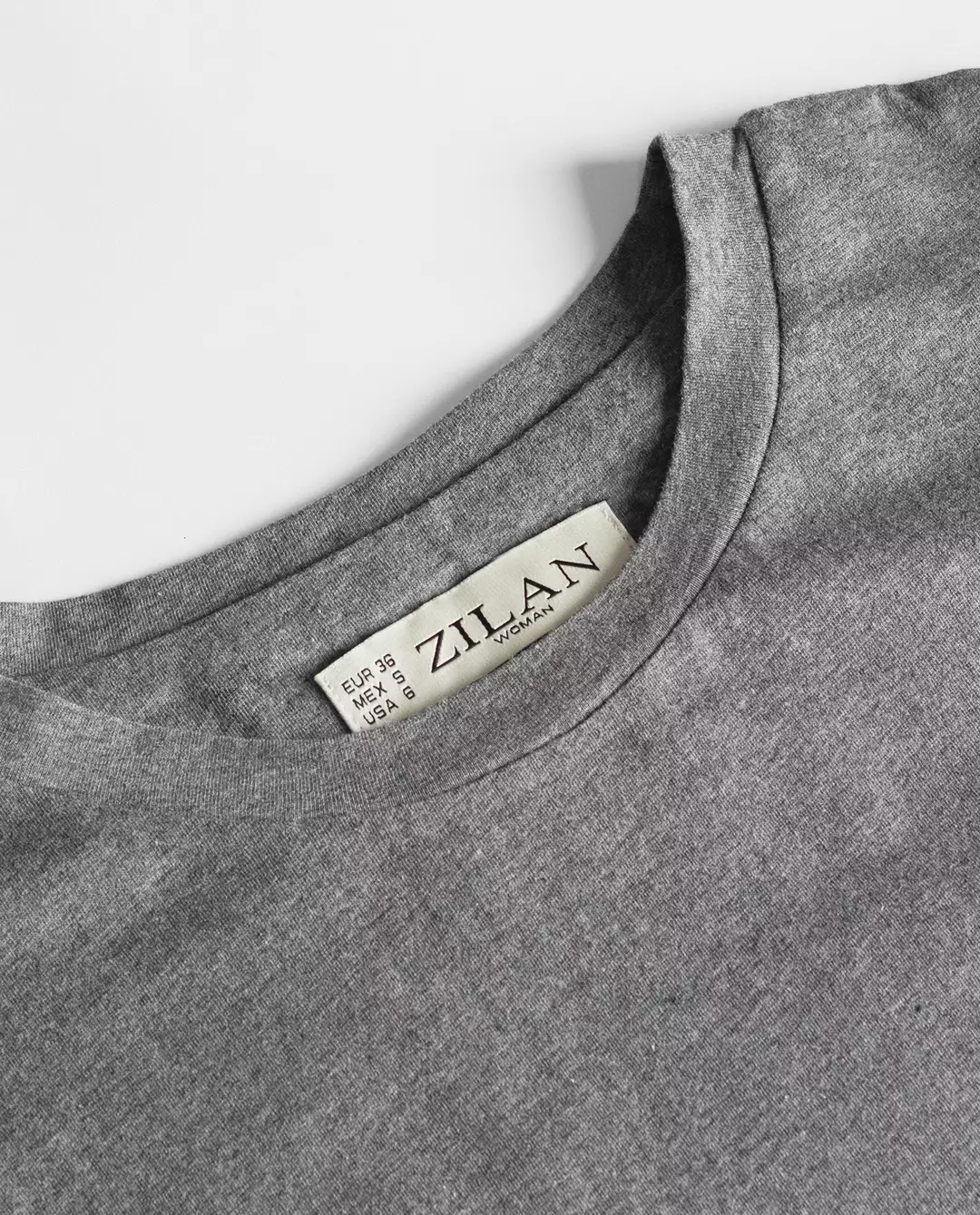 تی‌شرت زنانه