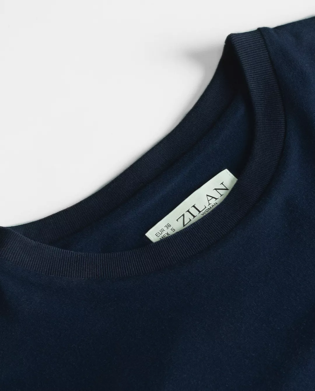 تی‌شرت زنانه