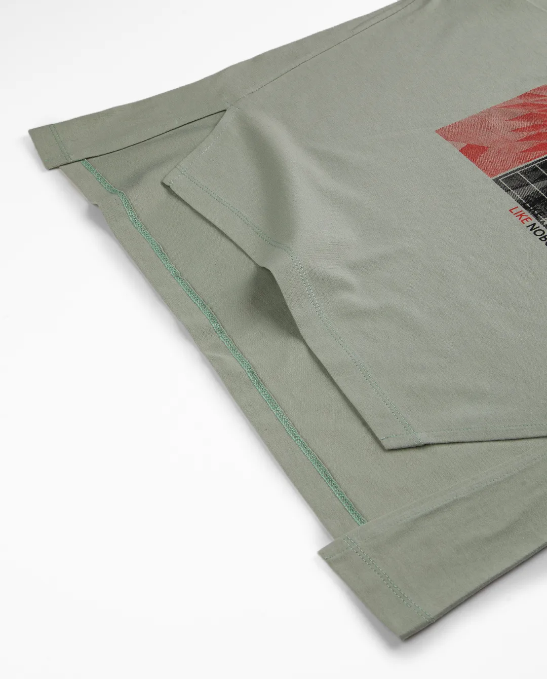 تی‌شرت زنانه