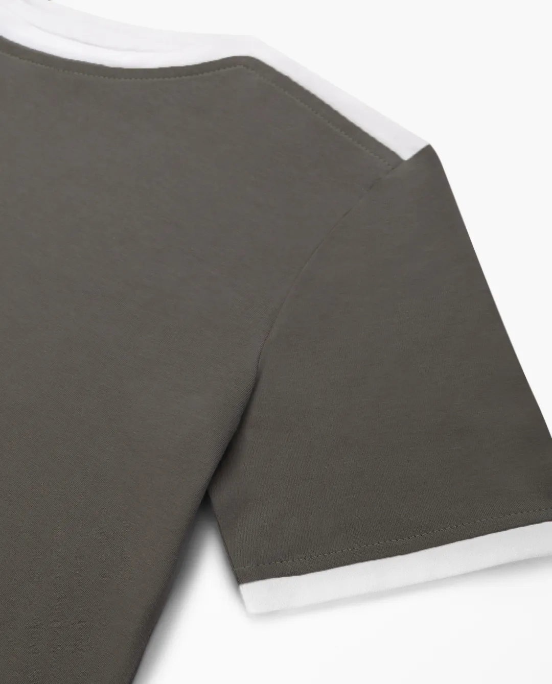 تی‌شرت زنانه