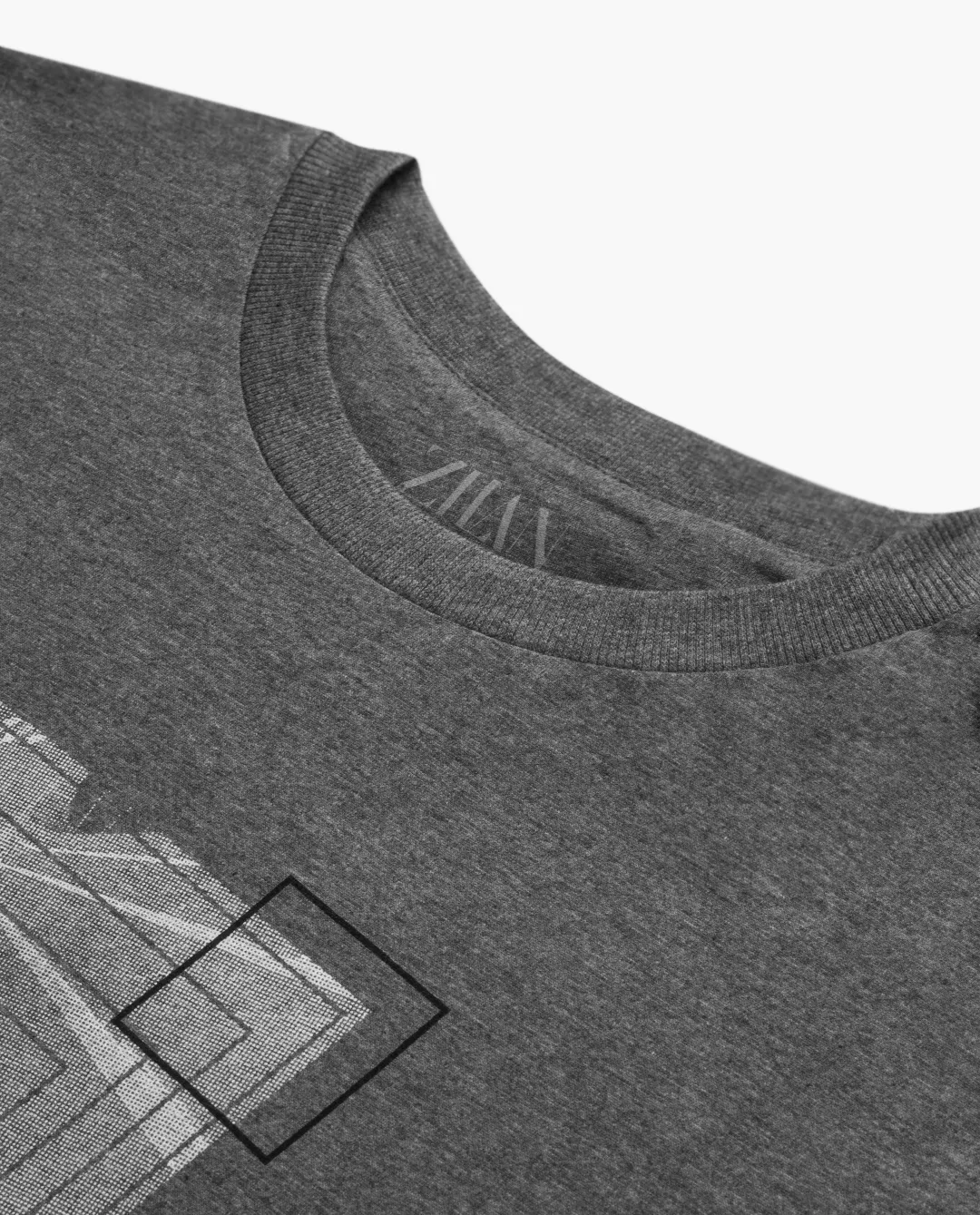 تی‌شرت زنانه