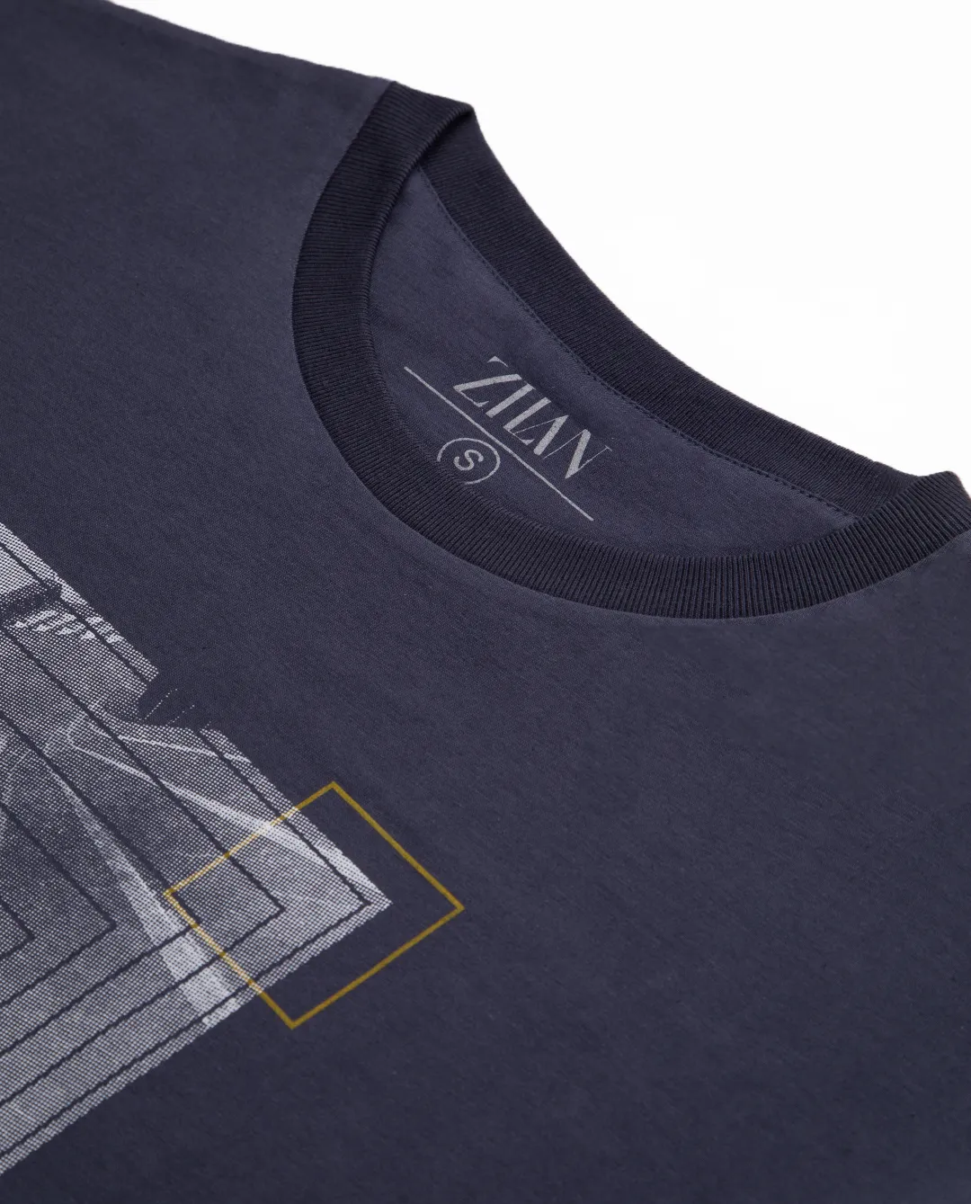 تی‌شرت زنانه