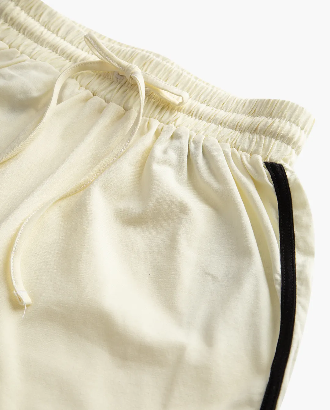 شلوارک زنانه