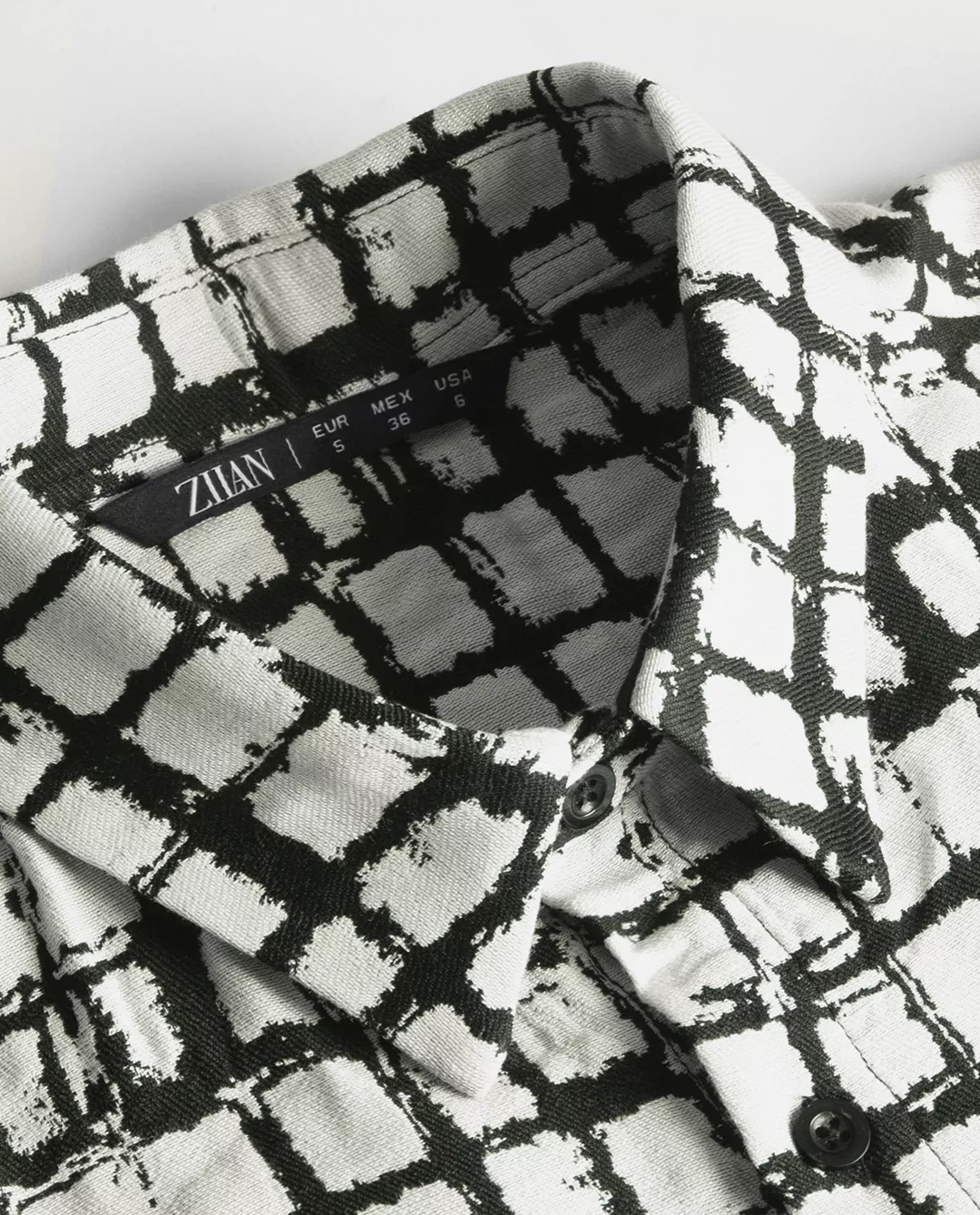 پیراهن مردانه