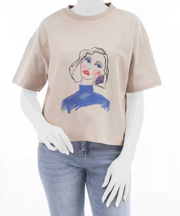 تی‌شرت زنانه