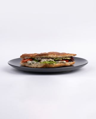 فوکاچیا مرغ و شوید