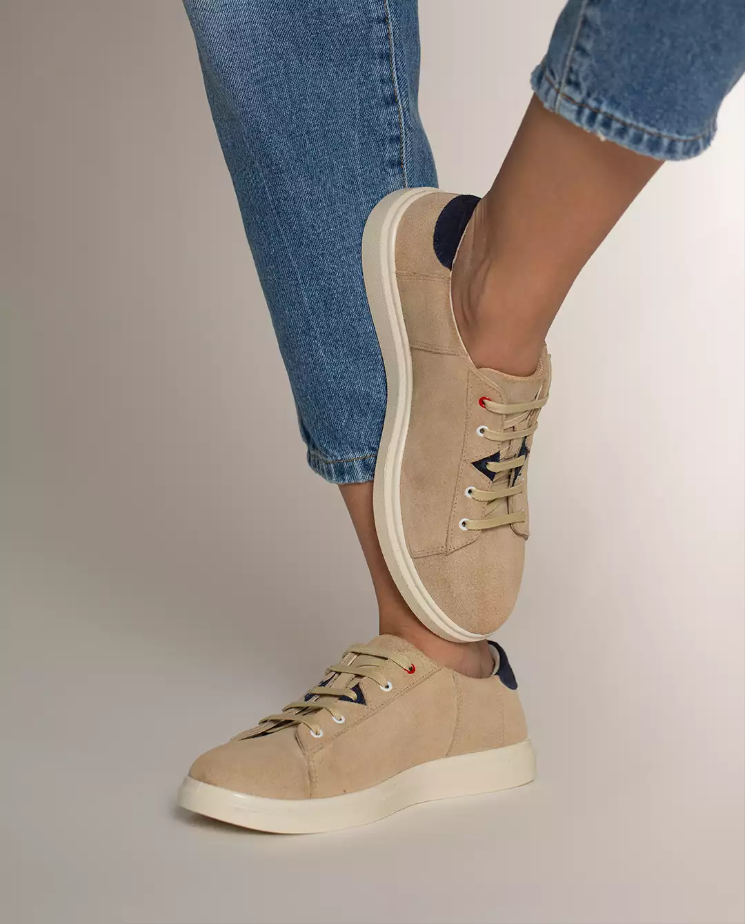 کفش اسپرت زنانه